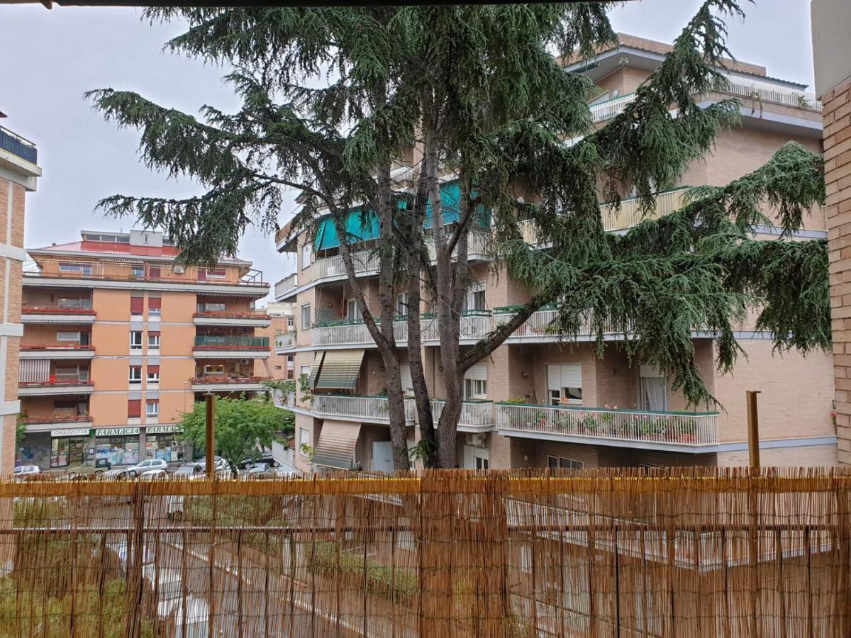 Trilocale Lido Di Roma Lägenhet Lido di Ostia Exteriör bild