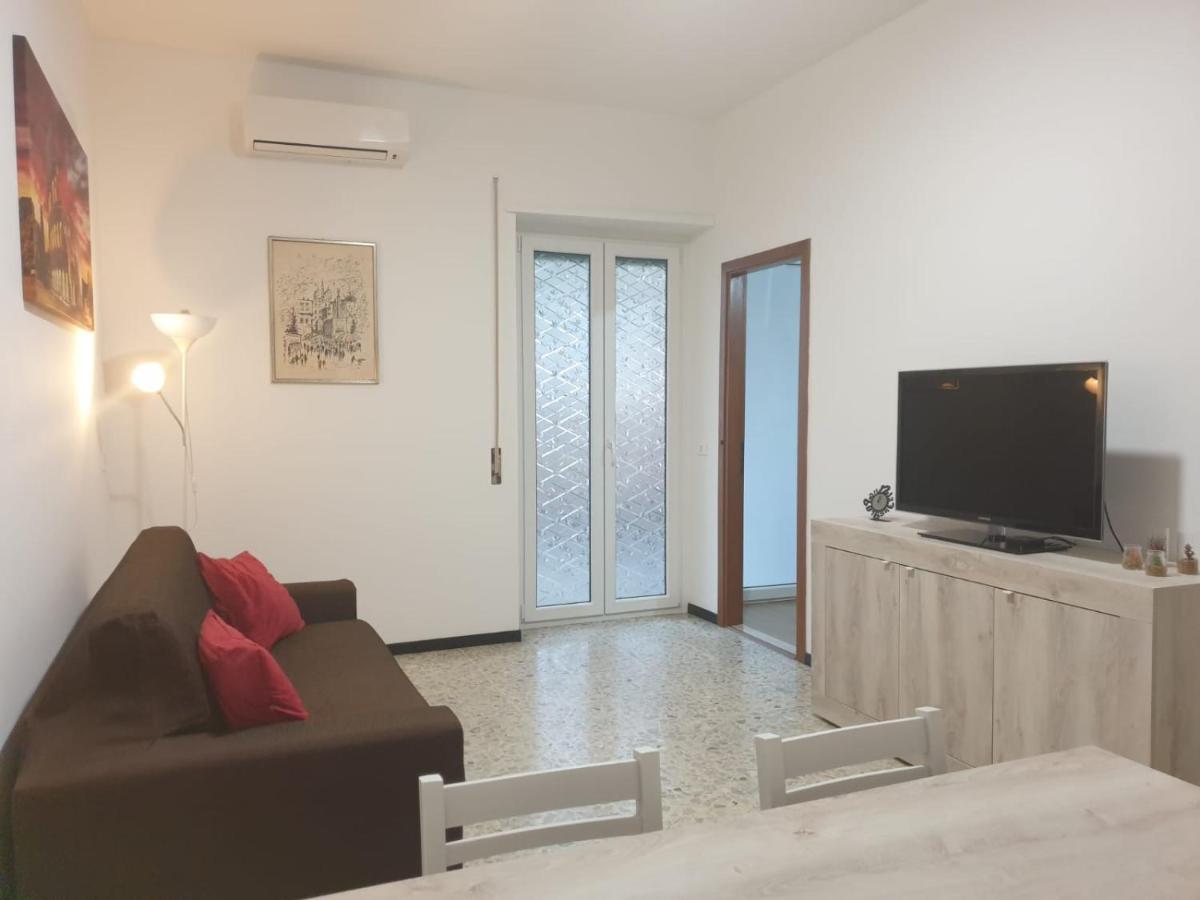 Trilocale Lido Di Roma Lägenhet Lido di Ostia Exteriör bild
