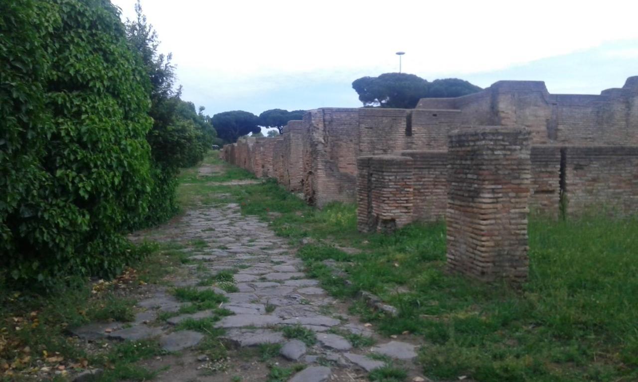 Trilocale Lido Di Roma Lägenhet Lido di Ostia Exteriör bild