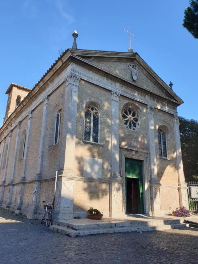 Trilocale Lido Di Roma Lägenhet Lido di Ostia Exteriör bild